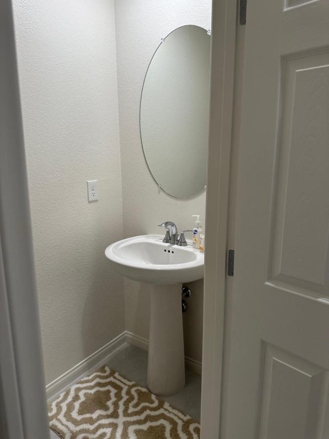 Beautiful Brand New 2 Bedroom Vegas Home! Fits 12 Or More,15-20 Minutes From Lv Strip Las Vegas Ngoại thất bức ảnh
